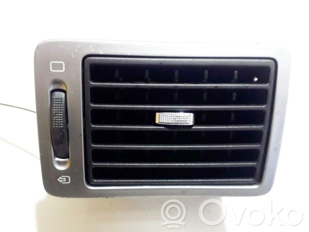 Peugeot 307 Griglia di ventilazione centrale cruscotto