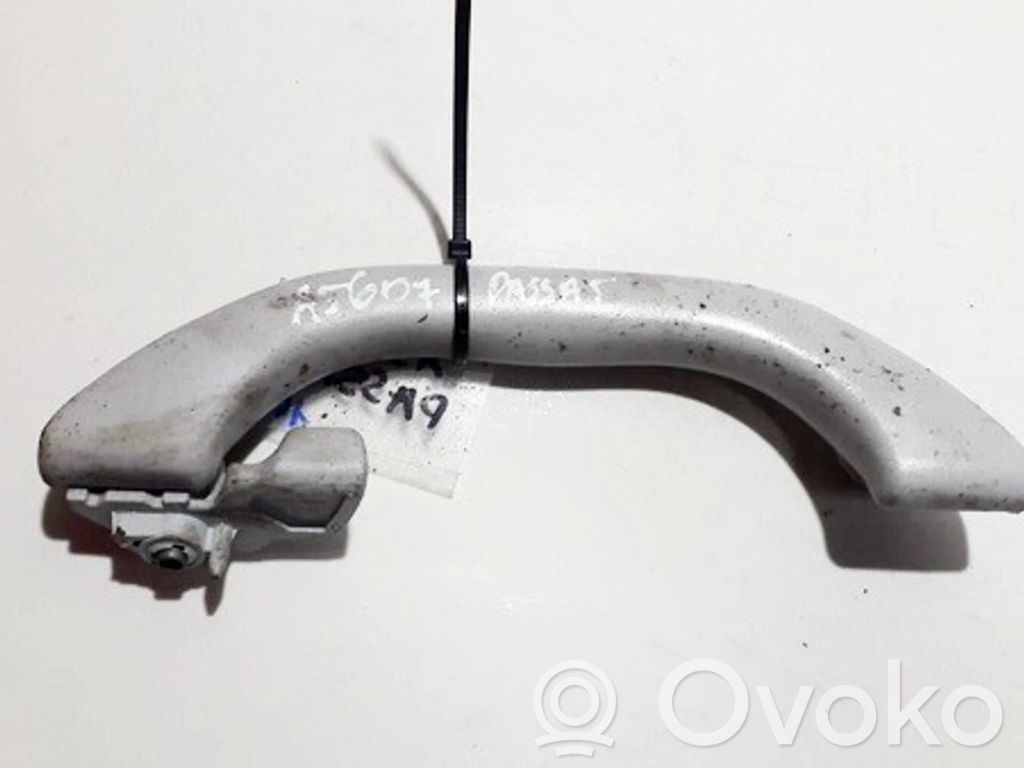 Volkswagen PASSAT B5 Maniglia interna tetto posteriore