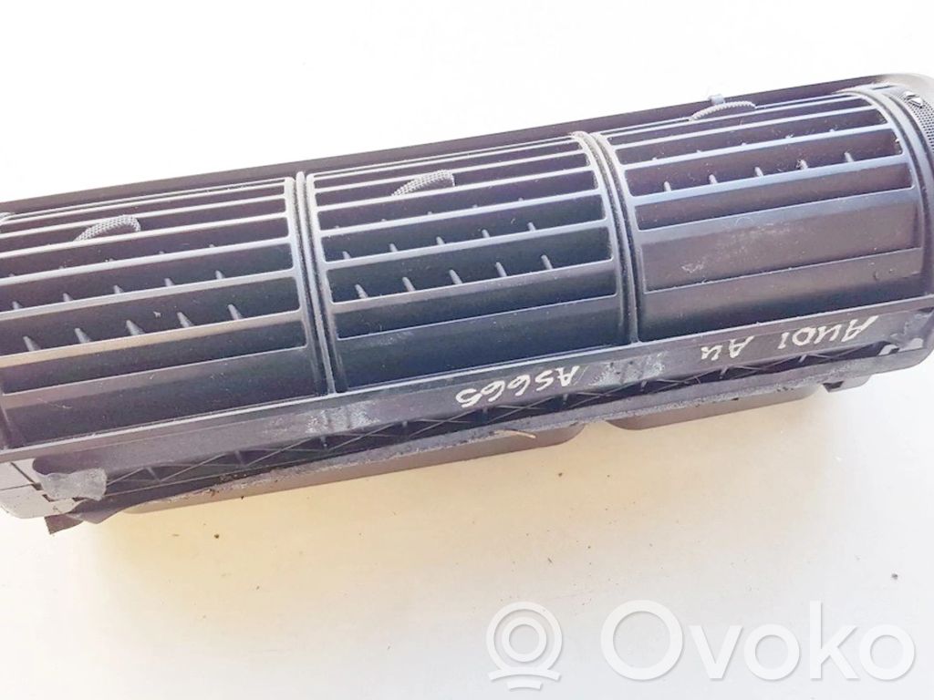 Grille d'aération centrale   8D0820951,8D0820951
