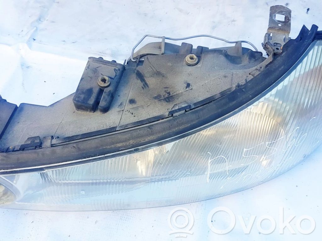 Ford Mondeo MK II Scheinwerfer 
