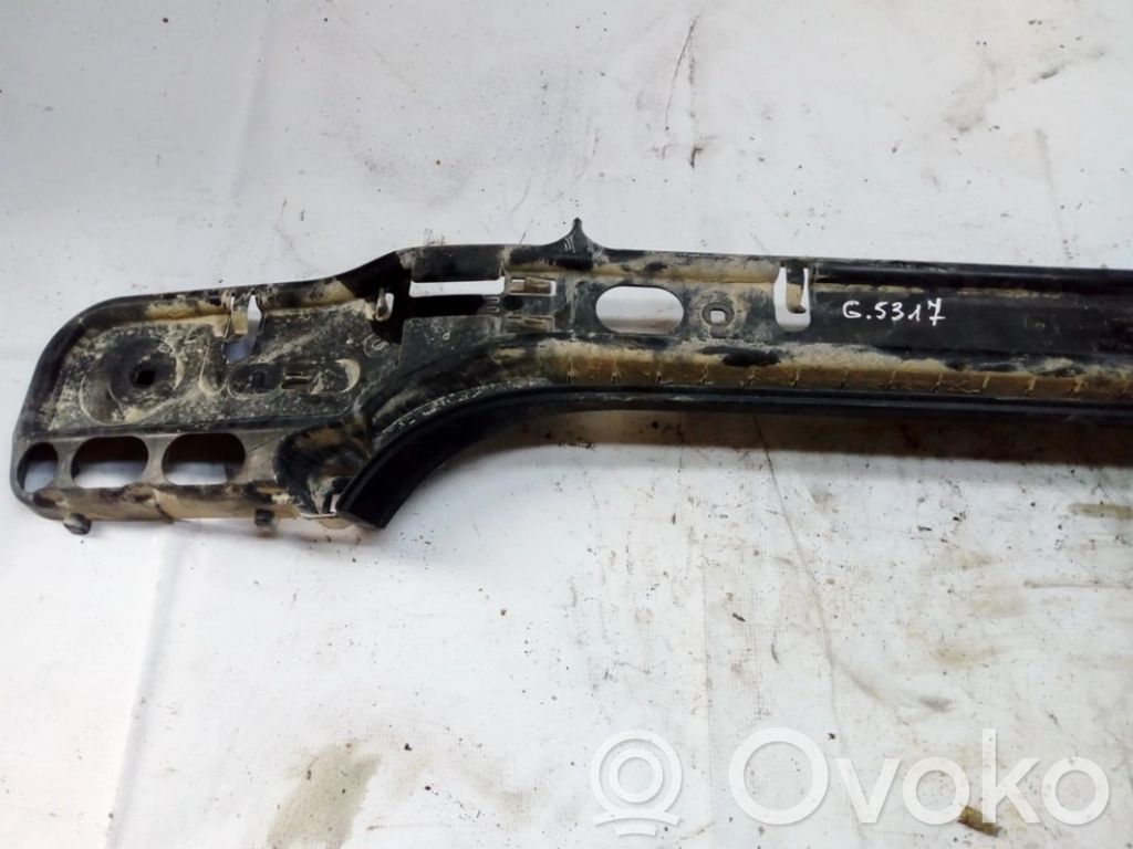 BMW 5 E60 E61 Soporte de montaje del parachoques trasero 
