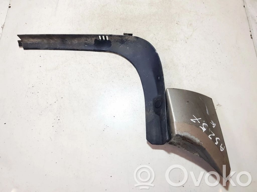 Ford Mondeo Mk III Modanatura separatore del paraurti anteriore 