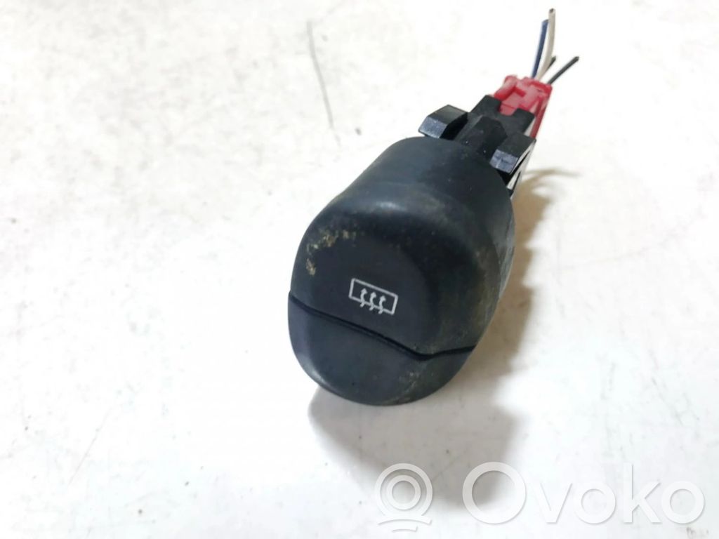 Renault Megane I Windscreen/window heater switch 