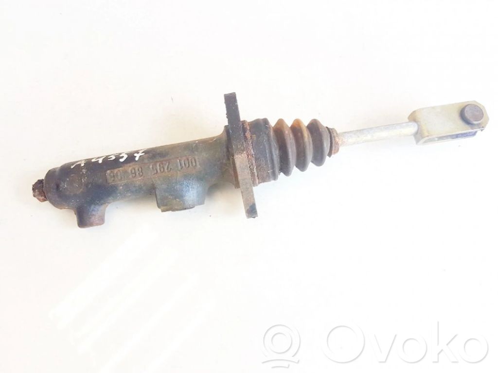 Volkswagen II LT Pompa della frizione 