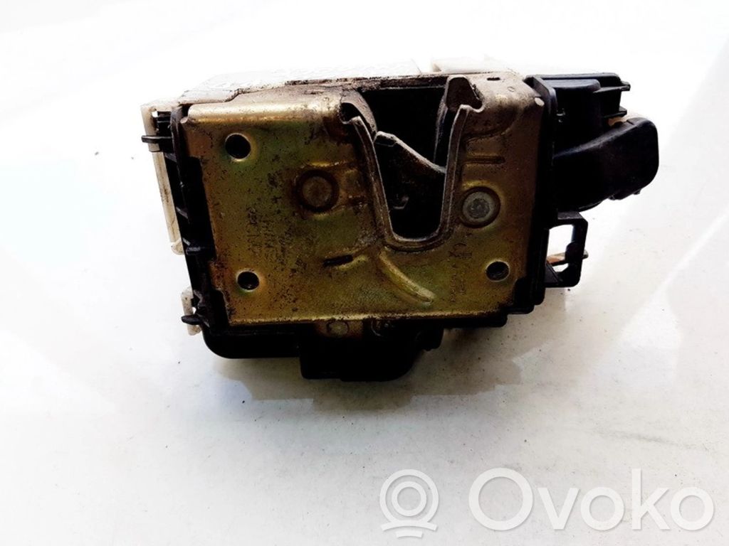 Volkswagen Golf III Încuietoare ușă față 