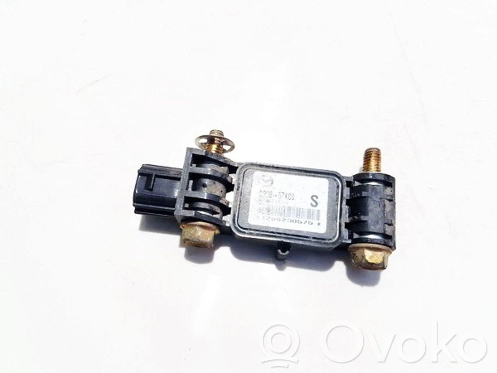 Sensor impacto/accidente para activar Airbag   C23657KC0,W002T11781,C23657KC0,W002T11781
