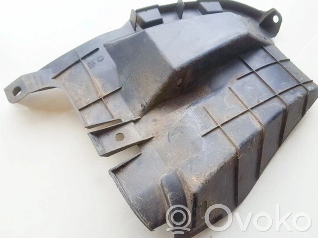 Toyota Auris 150 Rivestimento paraspruzzi parafango posteriore 