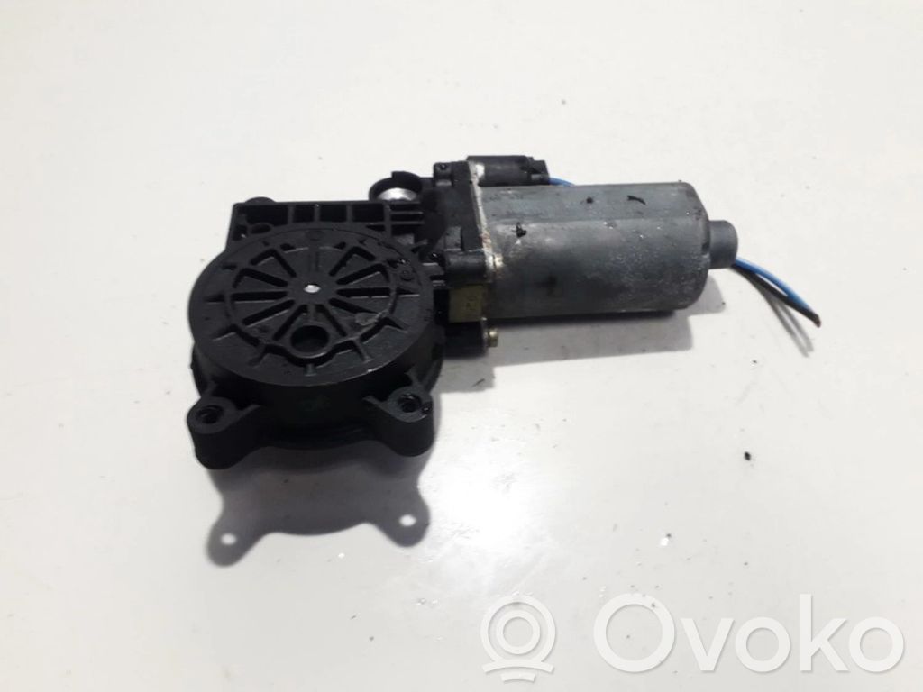 Silnik regulatora szyby drzwi przednich   0130821716,0130821716