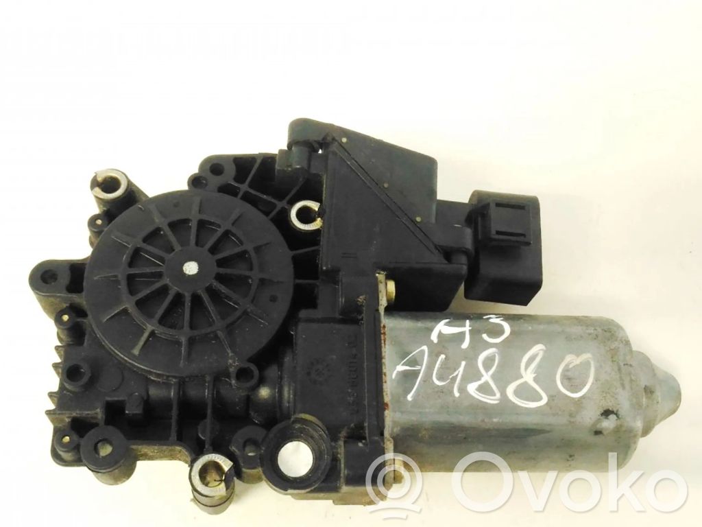 Audi A3 S3 8L Asa reguladora de la puerta trasera