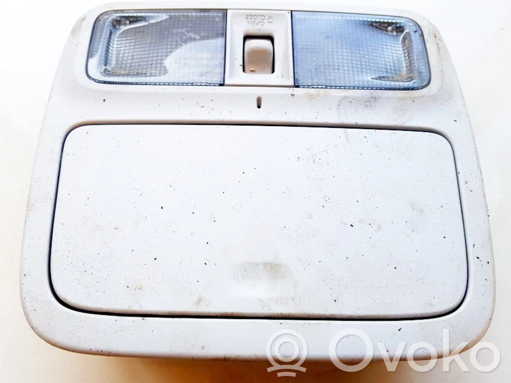 Etuistuimen valo   VC12060A,VC12060A,VC12060A,VC12060A