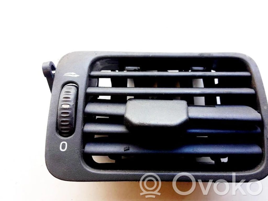 Volvo S80 Griglia di ventilazione centrale cruscotto 