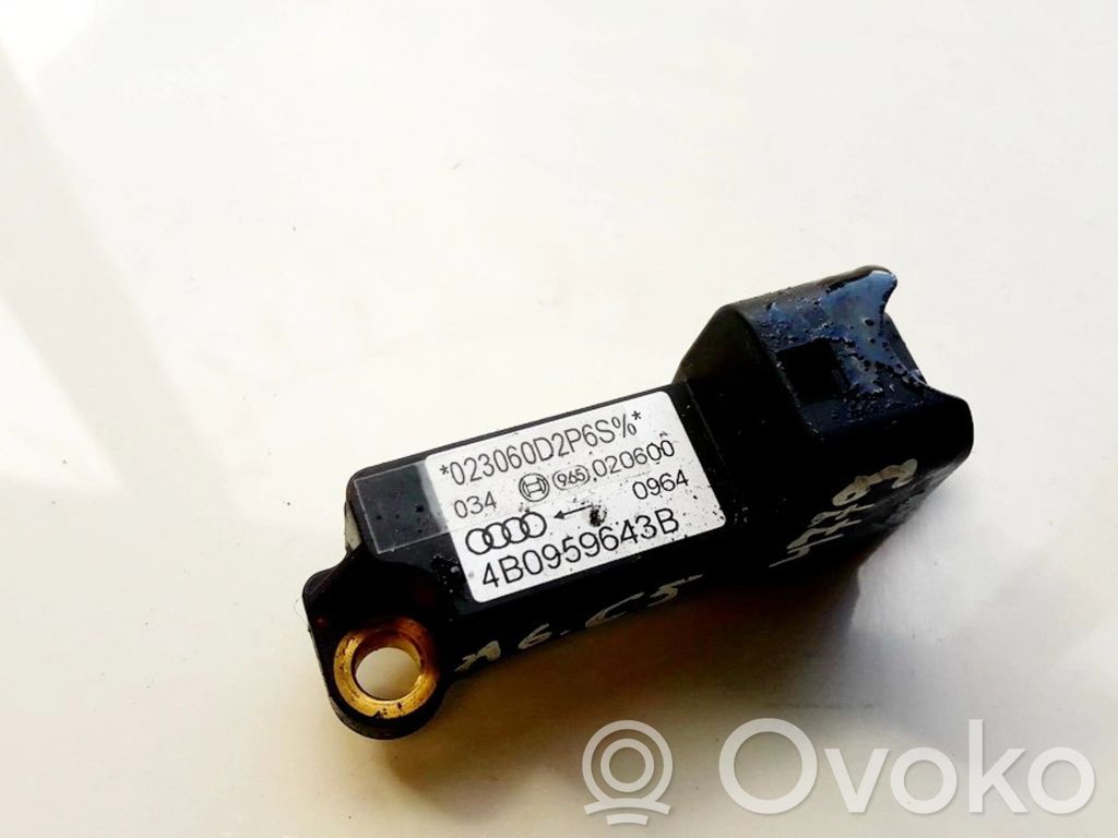Turvatyynyn törmäysanturi   4B0959643B,4B0959643B