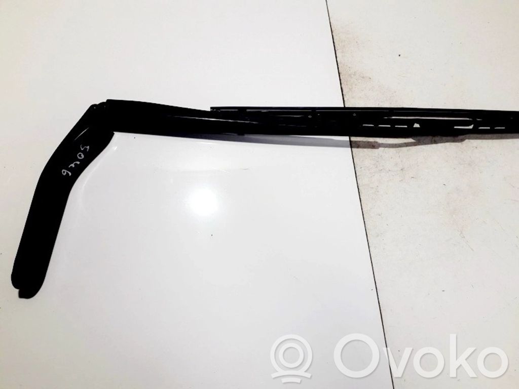 BMW X5 E53 Brazo del limpiaparabrisas delantero 