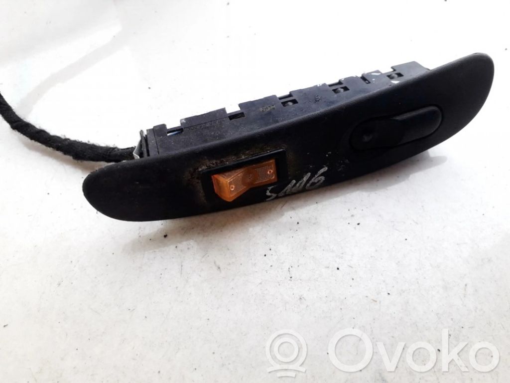 Electric window control switch   46723,46723
