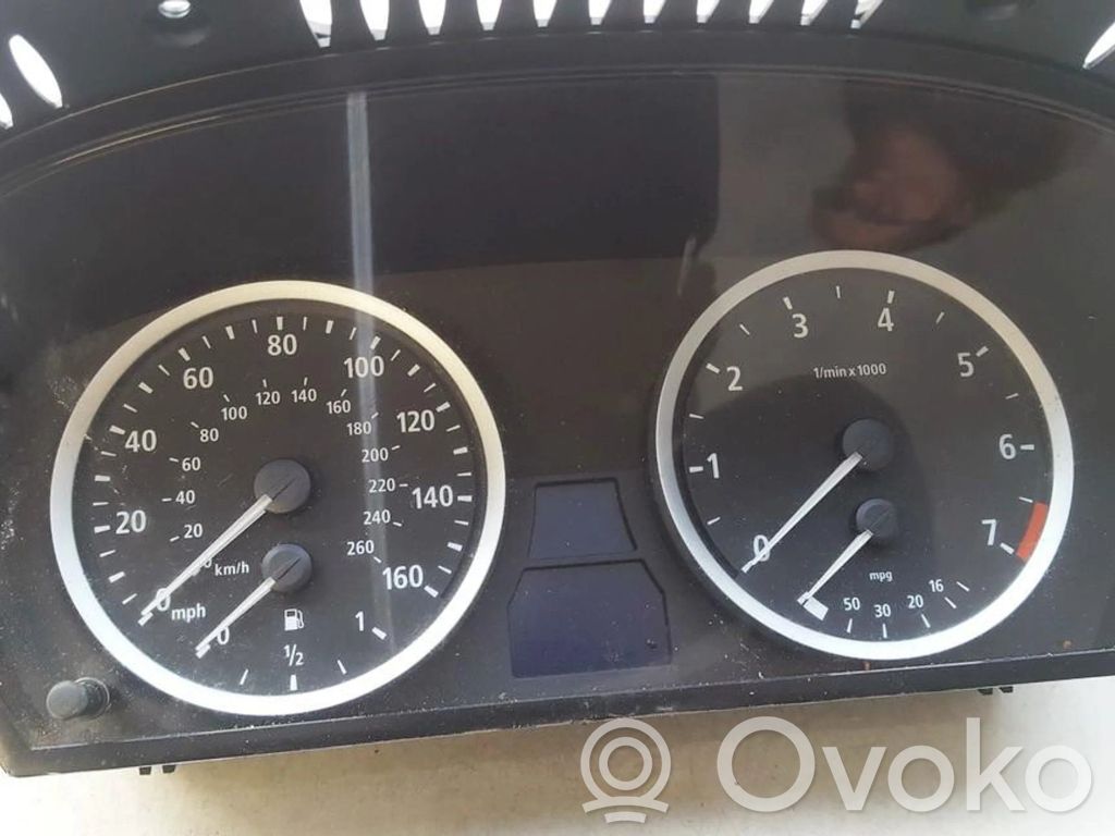 BMW 5 E60 E61 Nopeusmittari (mittaristo) 