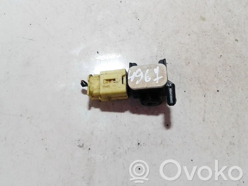 Nissan Juke I F15 Czujnik uderzenia Airbag 