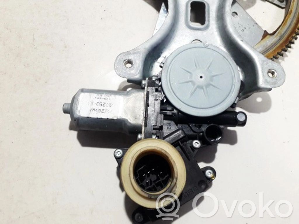 Toyota Corolla Verso AR10 Motorino alzacristalli della portiera posteriore