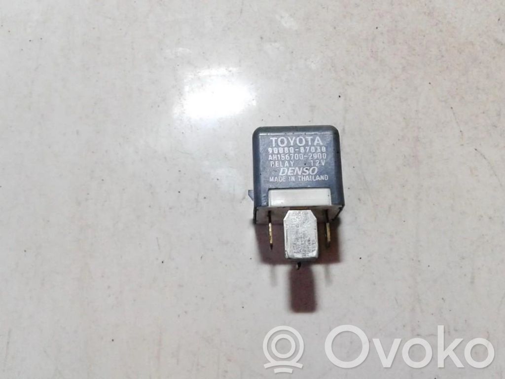Toyota Corolla Verso AR10 Altri relè