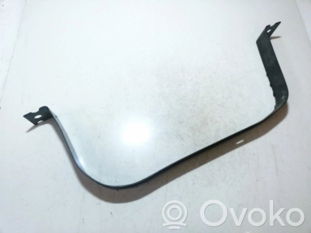 Skoda Karoq Staffa di fissaggio del serbatoio del carburante