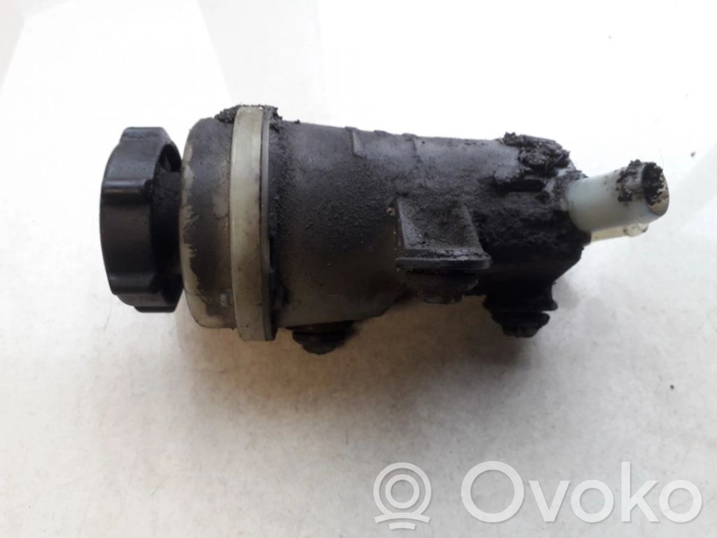 Ford Focus Serbatoio/vaschetta del liquido del servosterzo
