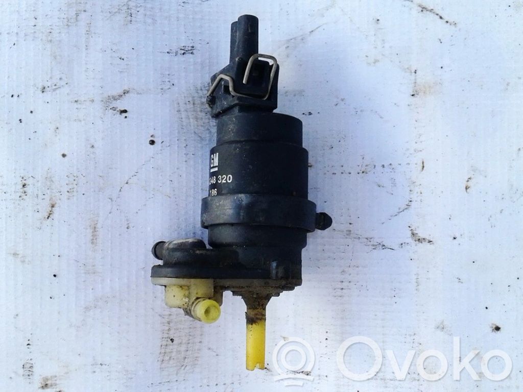 Opel Astra H Tuulilasi tuulilasinpesimen pumppu 