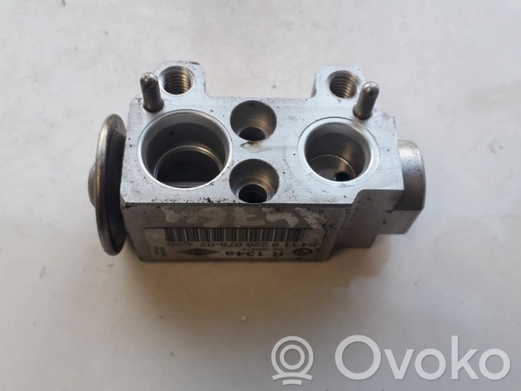 BMW 3 E90 E91 Valvola ad espansione dell’aria condizionata (A/C) 