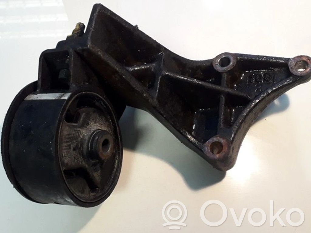 Suzuki Ignis Wspornik / Mocowanie silnika 
