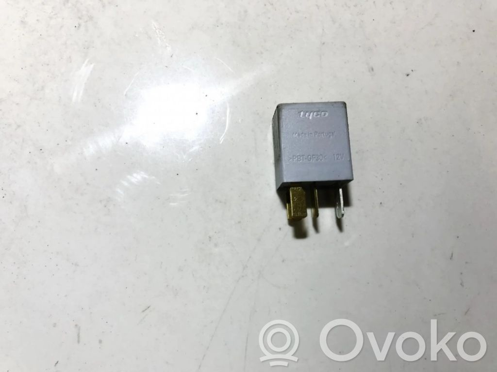 Toyota Corolla Verso AR10 Altri relè