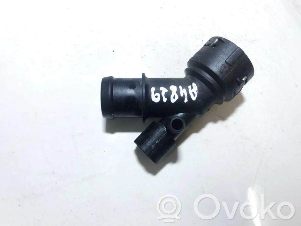 Audi A3 S3 8L Tuyau de liquide de refroidissement moteur