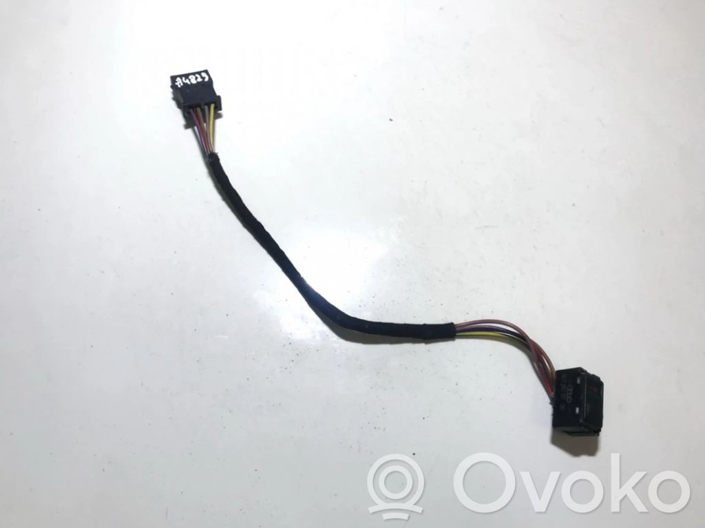 Buton comutator închidere centralizată   8L0962107,8L0962107