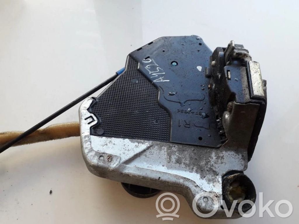 Toyota Corolla Verso AR10 Încuietoare ușă față 