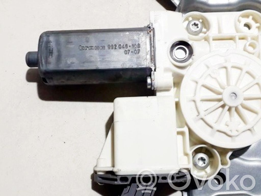 Toyota Avensis T250 Motor macara geam ușă spate 