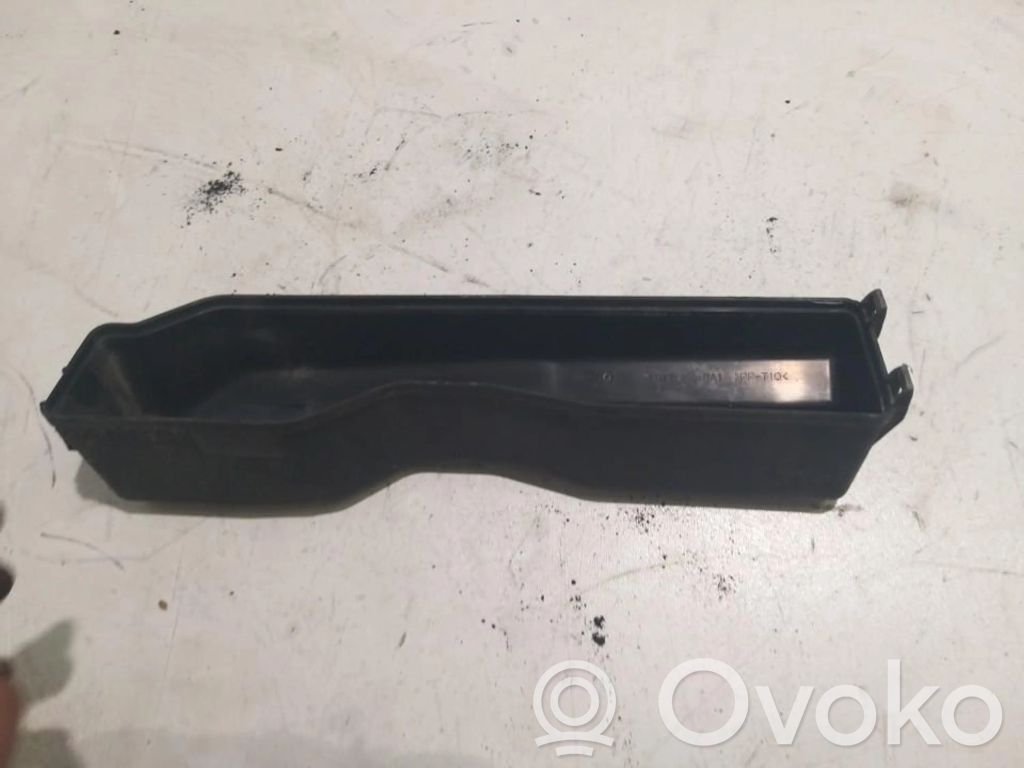 Toyota Corolla Verso AR10 Altra parte esteriore