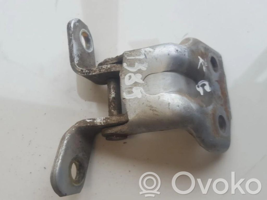 Mazda Premacy Balama inferioară ușă spate 