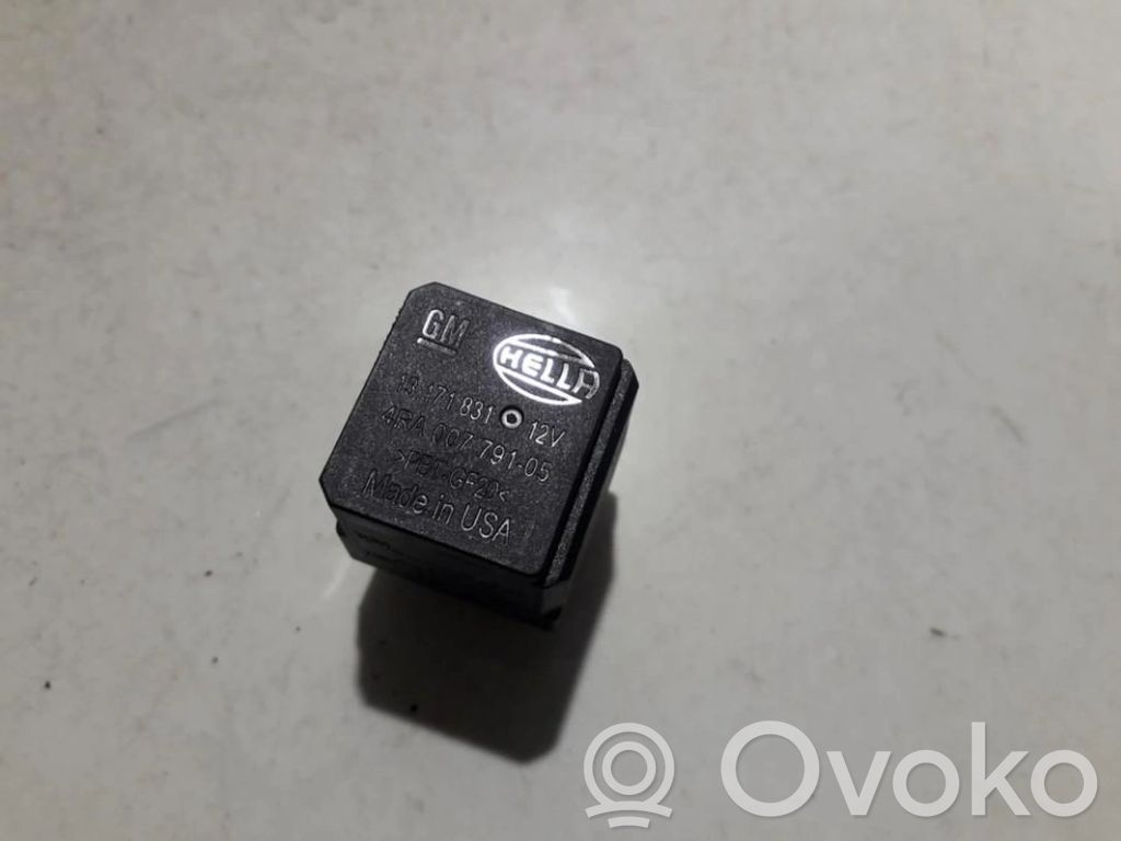 Altri relè   13171831,4RA00779105,13171831,4RA00779105,4RA00779105