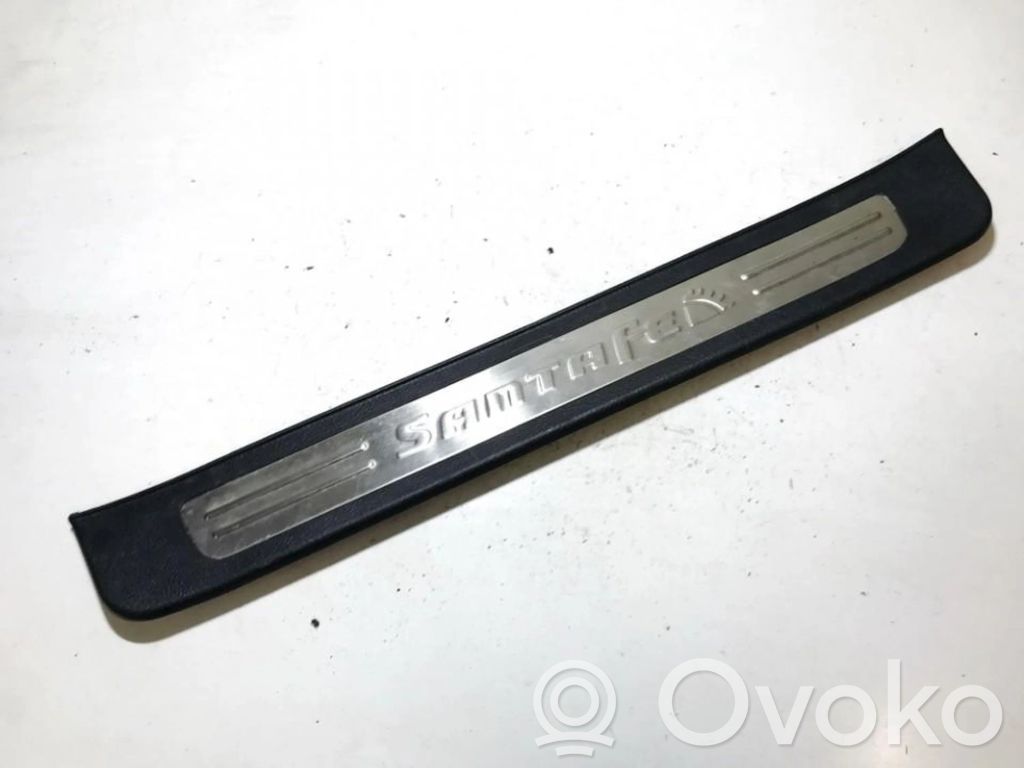 Hyundai Santa Fe Copertura del rivestimento del sottoporta anteriore 