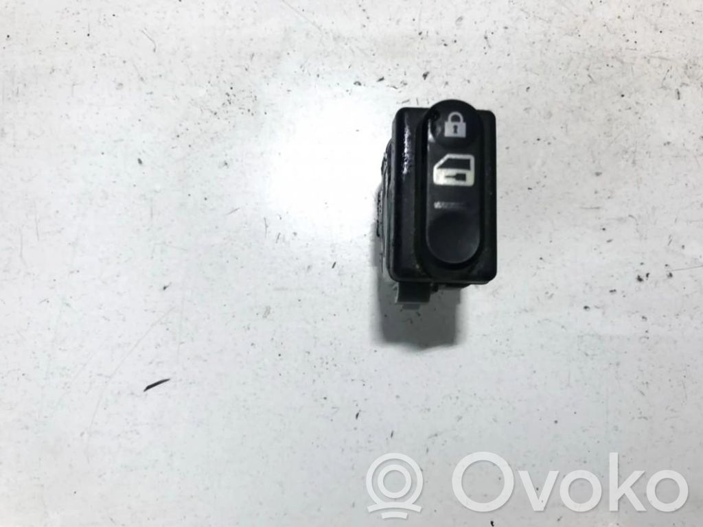 Nissan Qashqai Interruttore a pulsante della chiusura centralizzata 