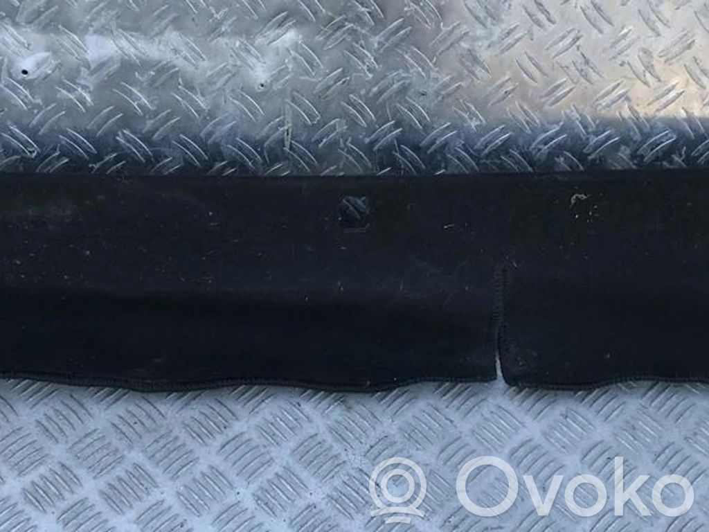 KIA Cerato Tavaratilan pohjan tekstiilimatto 