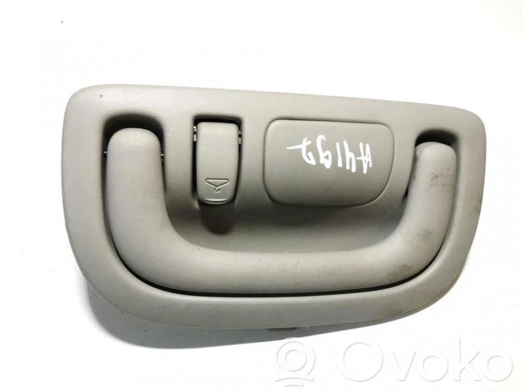 Asidero interior trasero   822575,822575