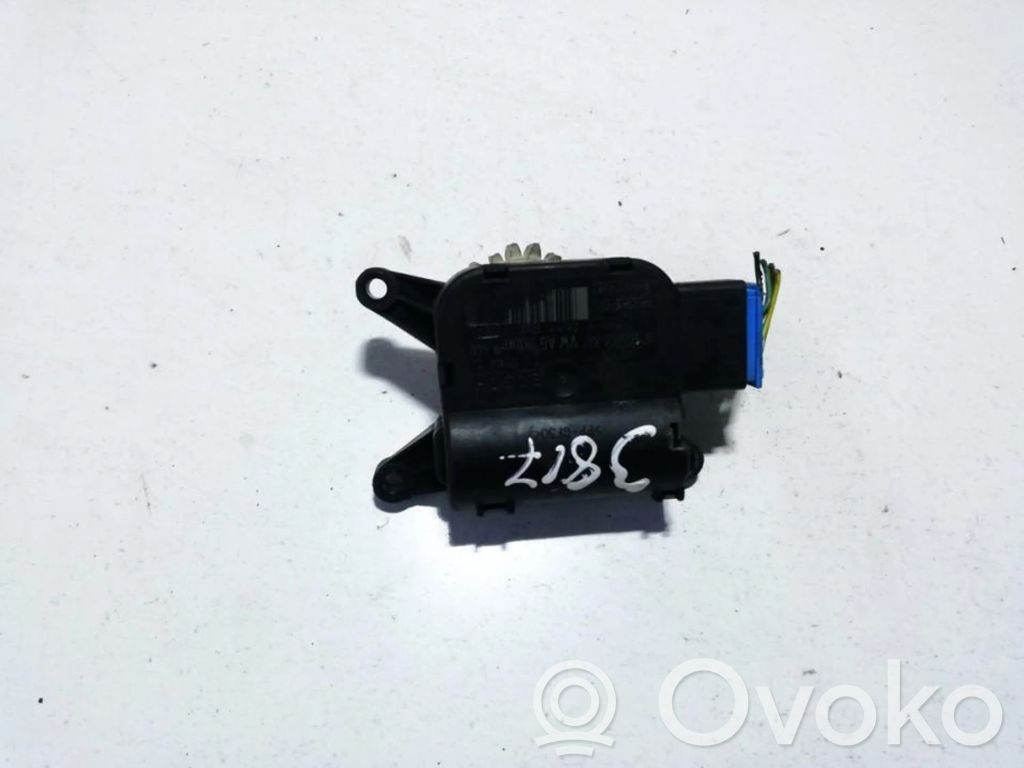 Volkswagen Golf V Moteur / actionneur de volet de climatisation