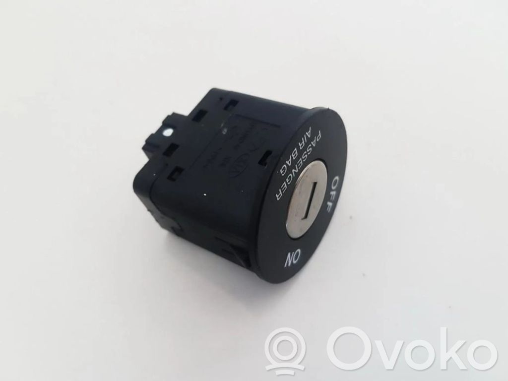 Interrupteur commutateur airbag passager   378090,378090