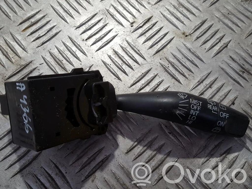 Pyyhkijän vipu   M18634,M18634