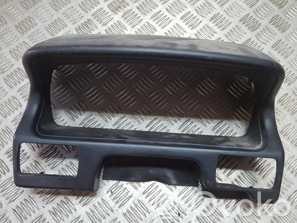 Mitsubishi Space Runner Moldura del panel 