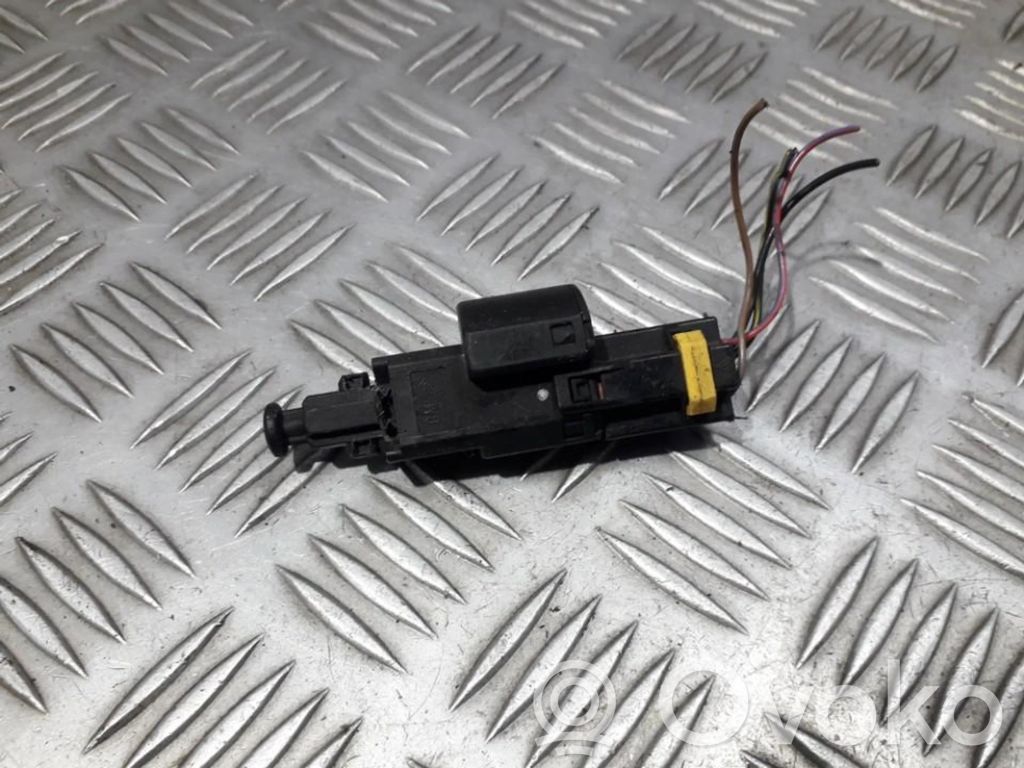 Opel Astra G Interruttore del pedale del freno 