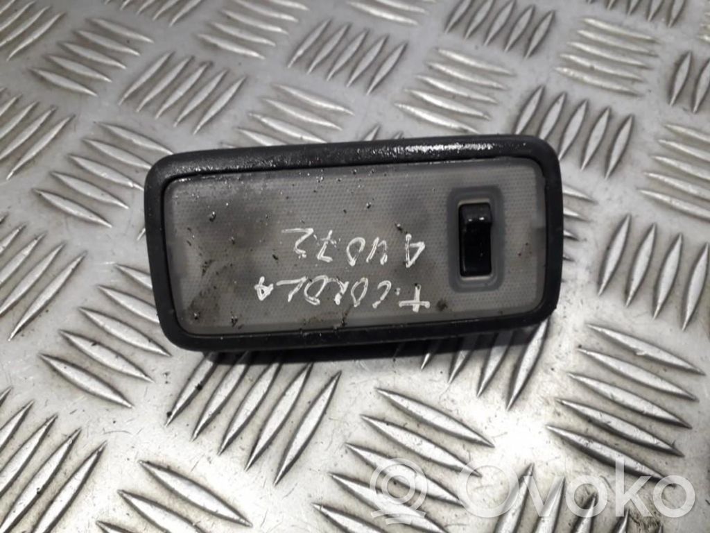 Toyota Corolla E120 E130 Autre éclairage intérieur 
