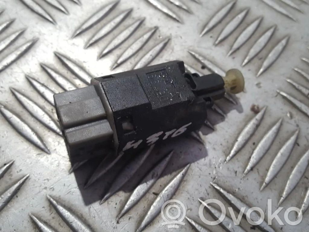 Sensor interruptor de luz de marcha atrás   GA2A66490,GA2A66490