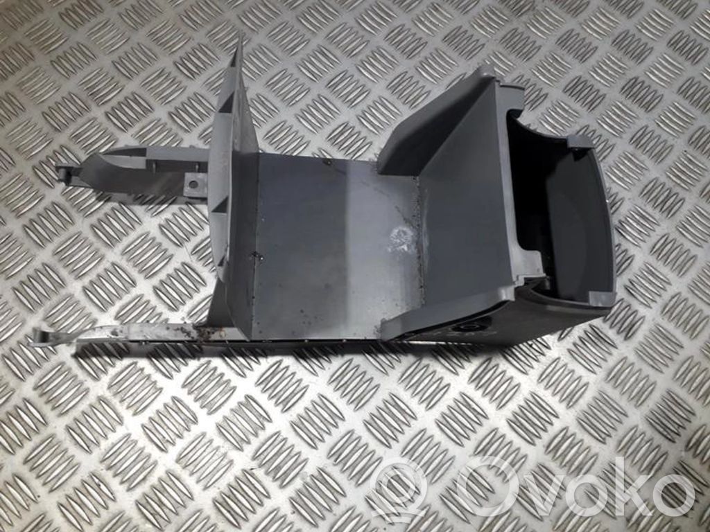 Toyota RAV 4 (XA20) Altra parte interiore