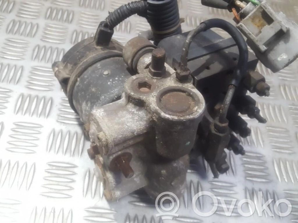 Toyota Corolla E100 ABS bloks 