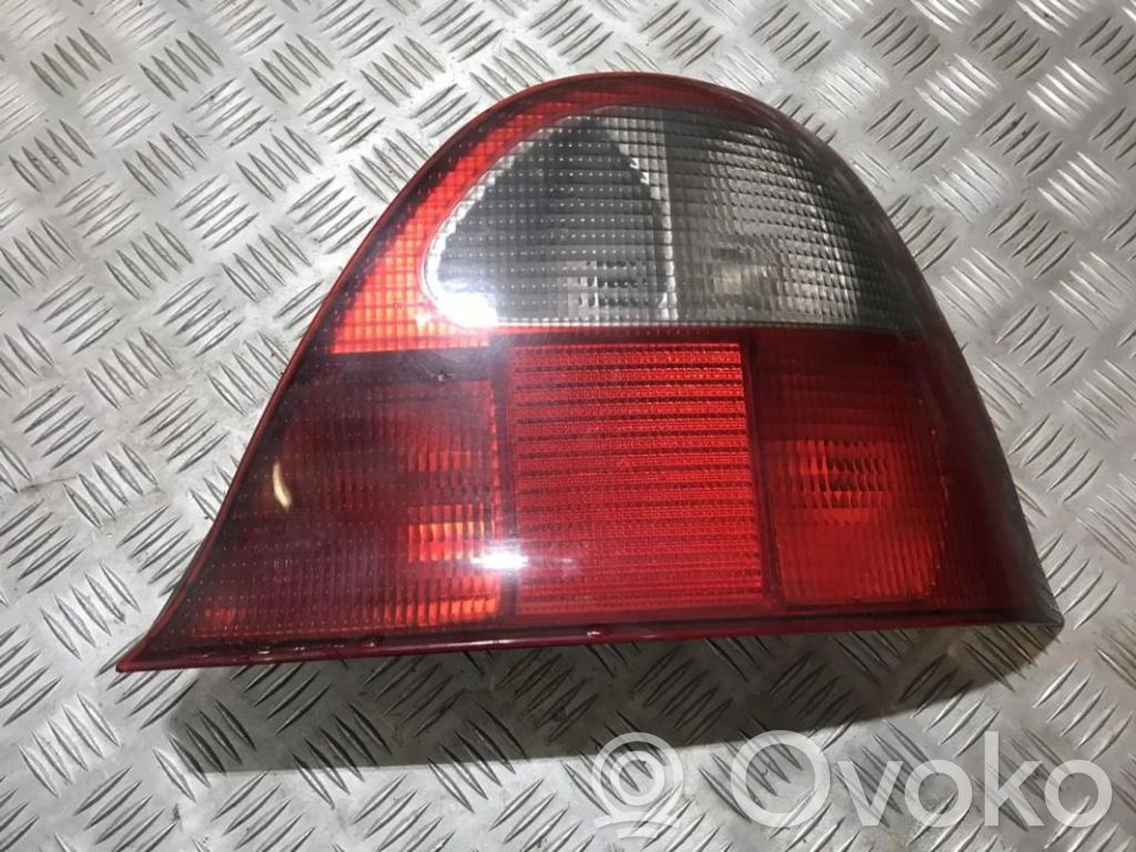 Lampa tylna