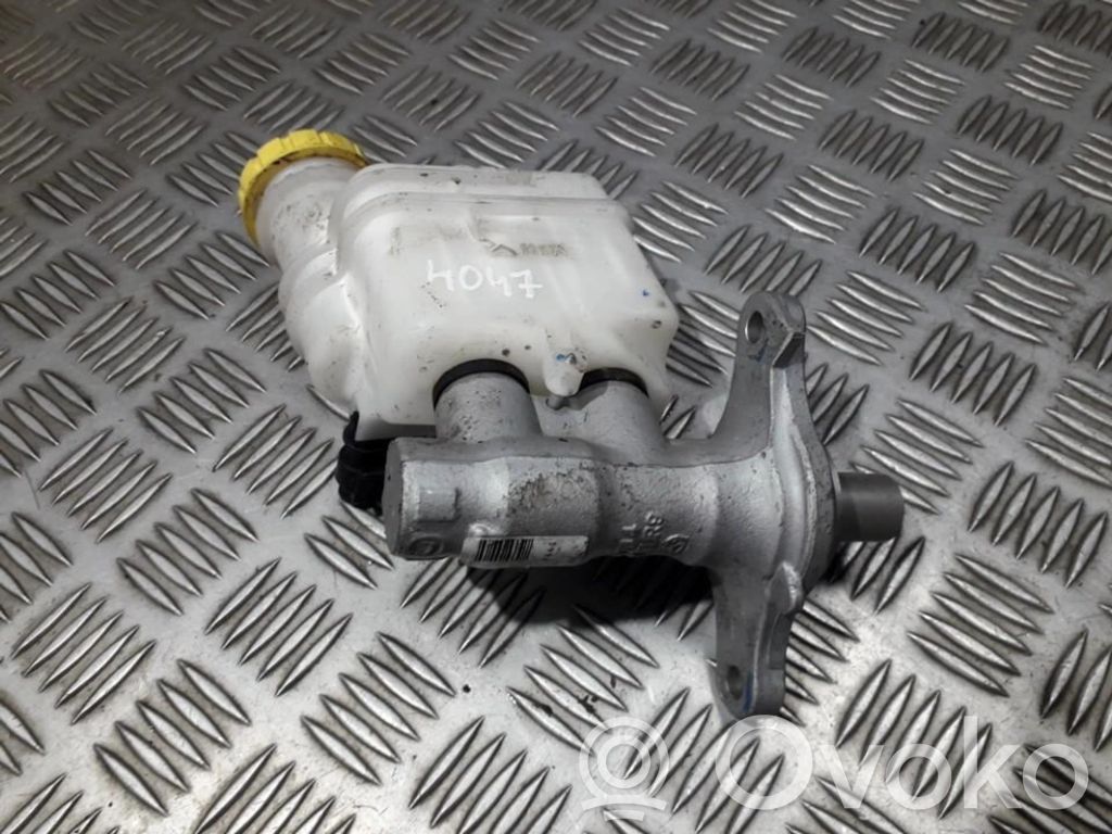 Fiat 500 Pääjarrusylinteri 